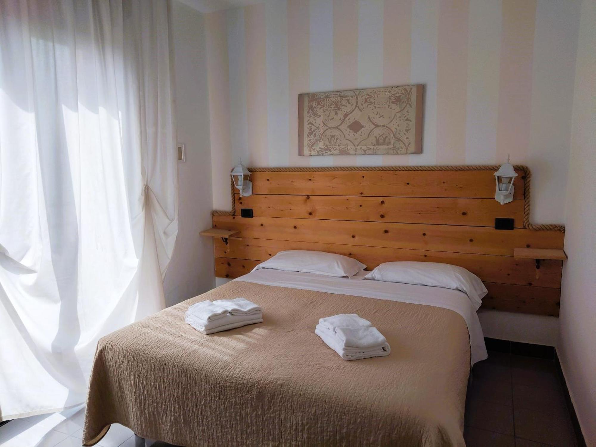 Hotel Garisenda B&B - In Centro A Riccione - Exterior photo