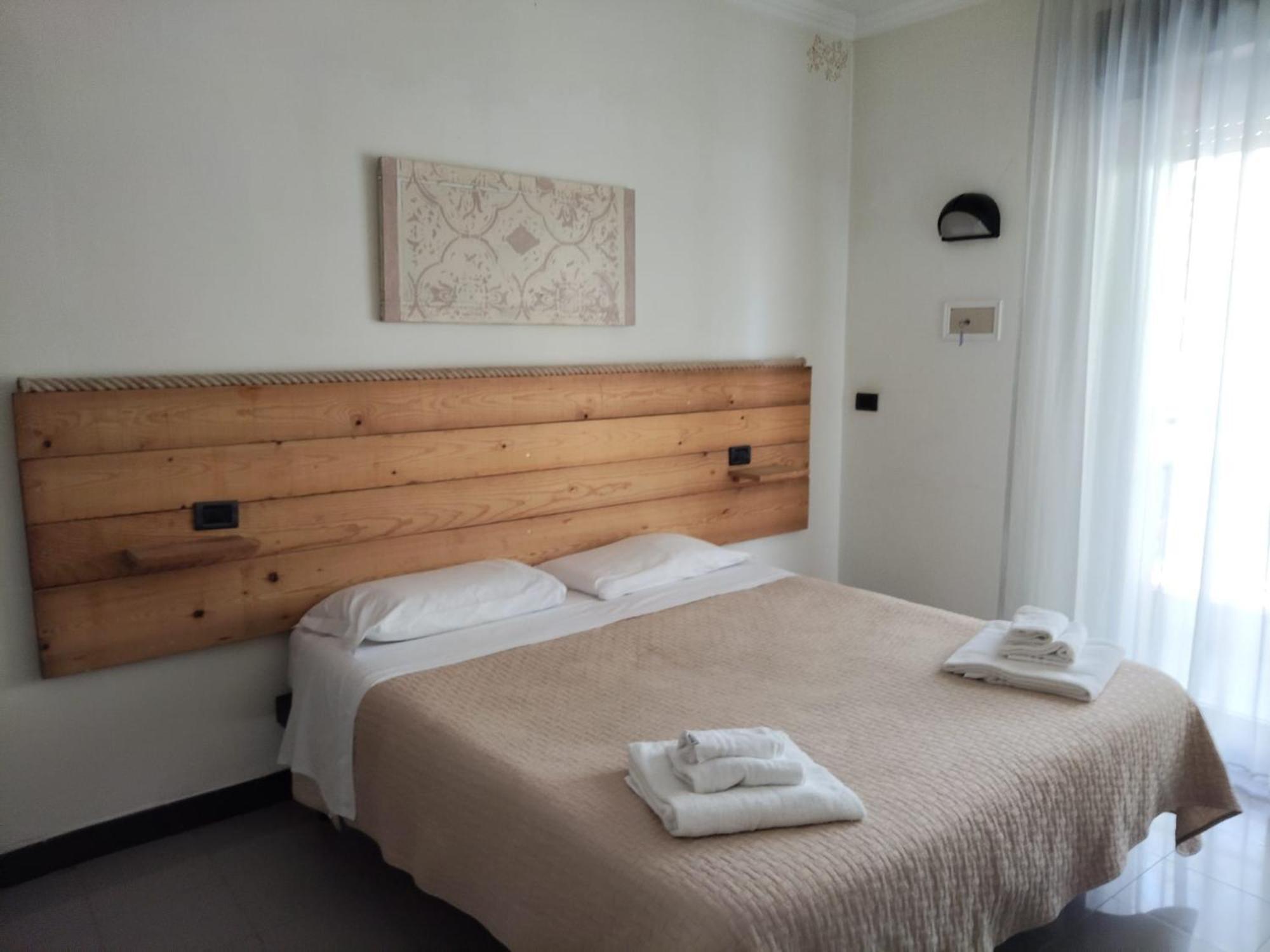 Hotel Garisenda B&B - In Centro A Riccione - Exterior photo
