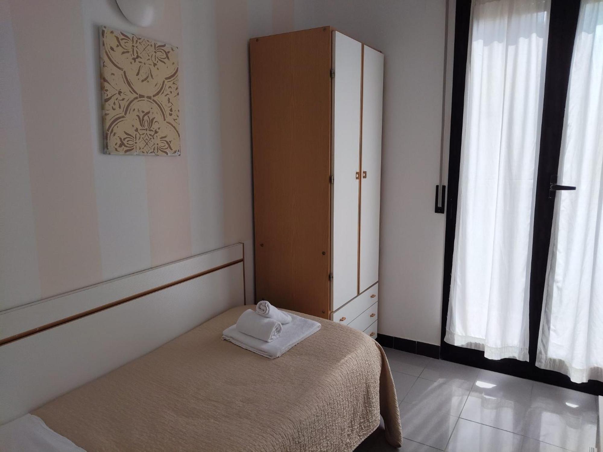 Hotel Garisenda B&B - In Centro A Riccione - Exterior photo