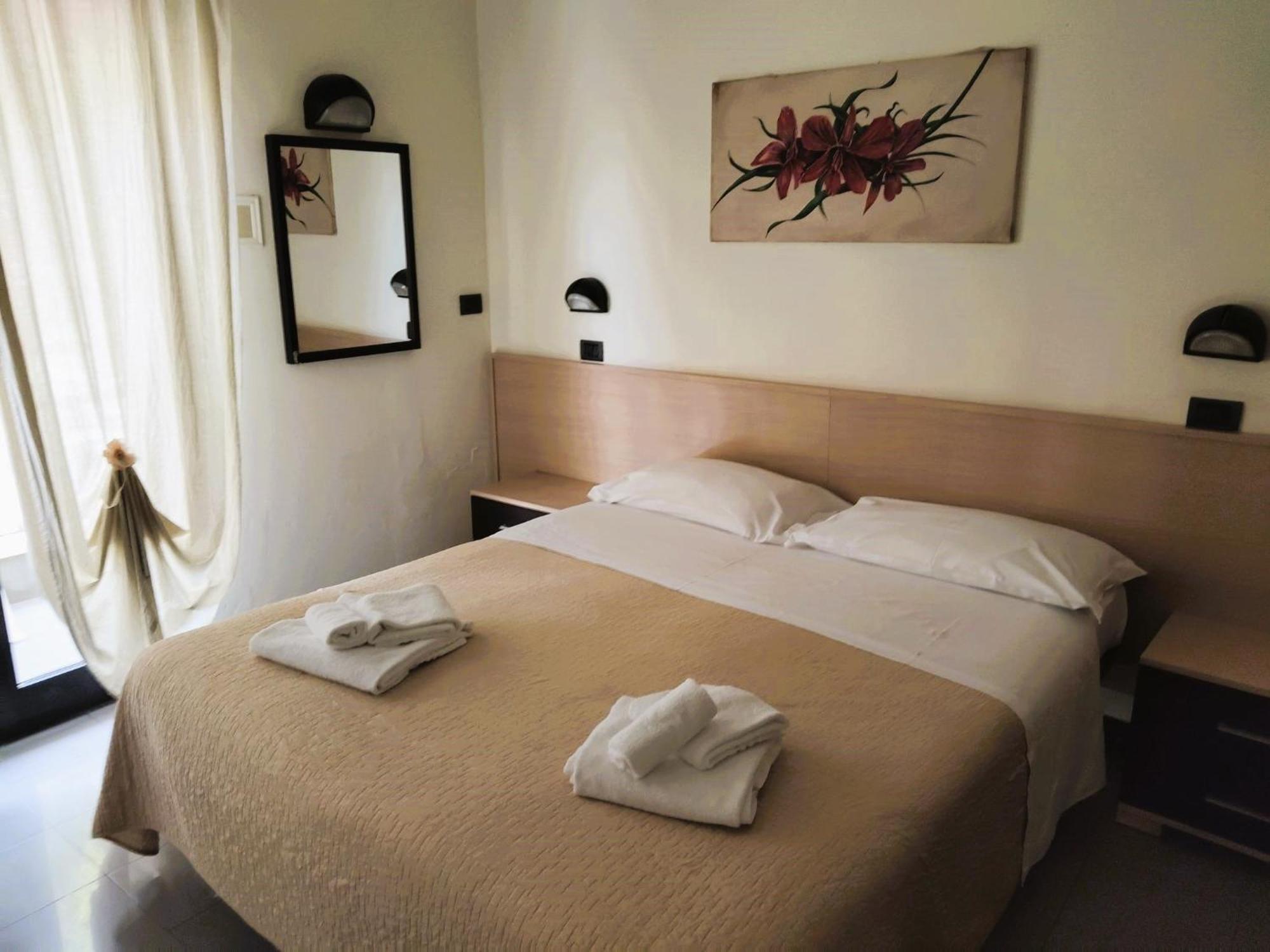 Hotel Garisenda B&B - In Centro A Riccione - Exterior photo